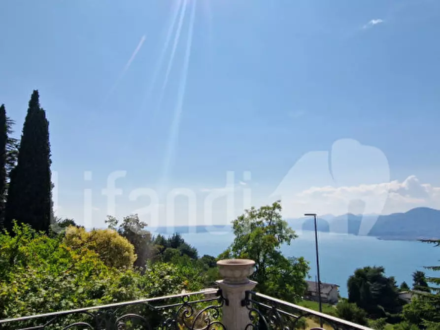 Immagine 72 di Villa in vendita  a San Zeno Di Montagna
