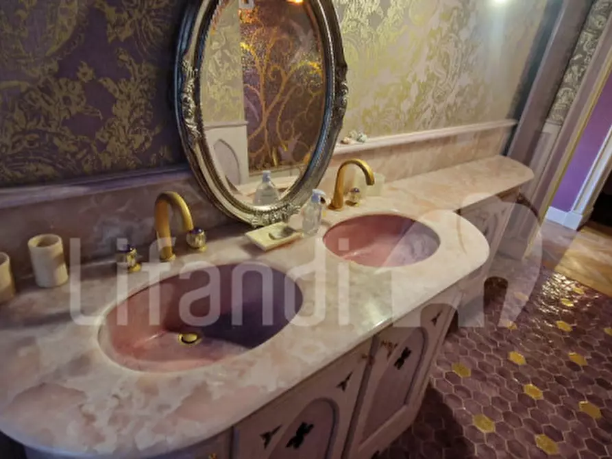 Immagine 74 di Villa in vendita  a San Zeno Di Montagna