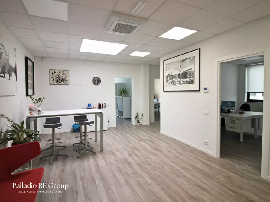 Immagine 1 di Ufficio in vendita  in Via Battaglione Val Leogra a Vicenza