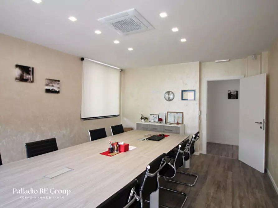 Immagine 5 di Ufficio in vendita  in Via Battaglione Val Leogra a Vicenza