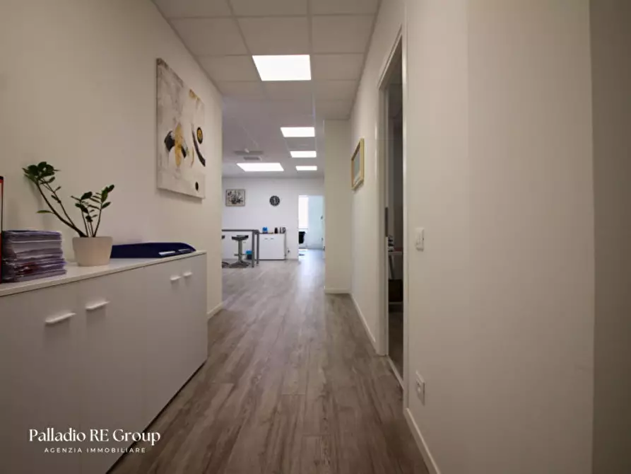 Immagine 6 di Ufficio in vendita  in Via Battaglione Val Leogra a Vicenza