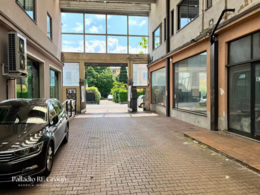 Immagine 12 di Ufficio in vendita  in Via Battaglione Val Leogra a Vicenza