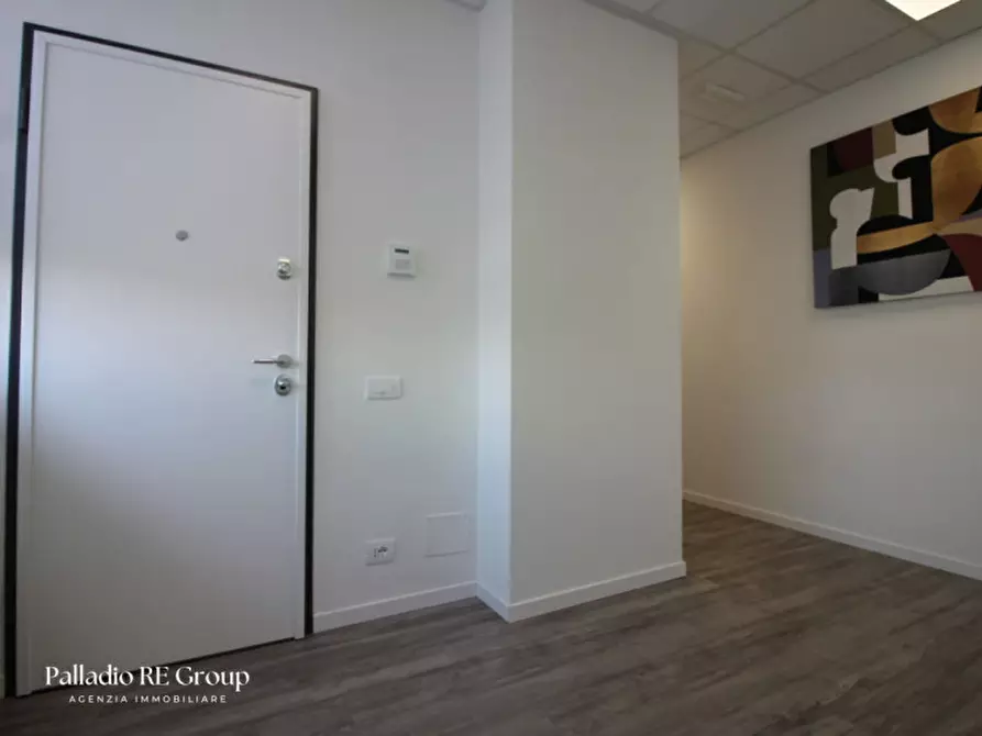 Immagine 13 di Ufficio in vendita  in Via Battaglione Val Leogra a Vicenza