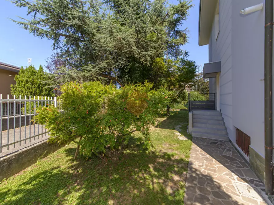 Immagine 62 di Appartamento in vendita  in Via Dei Tigli 23 a Gorgonzola