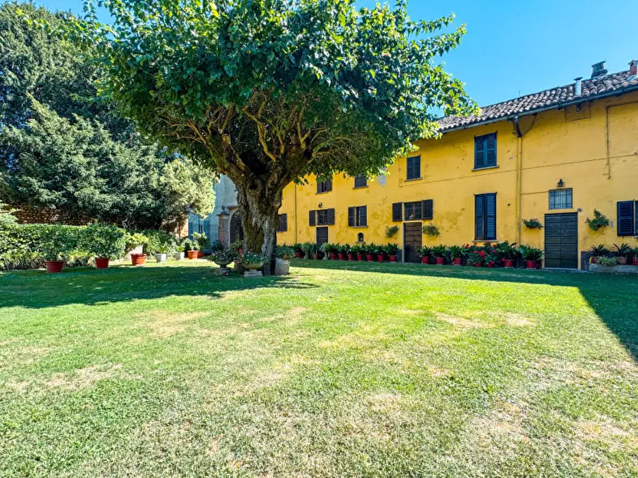 Immagine 11 di Villa in vendita  in Via Giordano Govanni Giassi 3 a Lonate Pozzolo