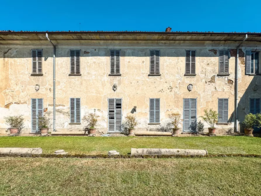 Immagine 16 di Villa in vendita  in Via Giordano Govanni Giassi 3 a Lonate Pozzolo