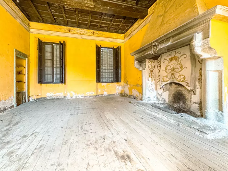 Immagine 22 di Villa in vendita  in Via Giordano Govanni Giassi 3 a Lonate Pozzolo