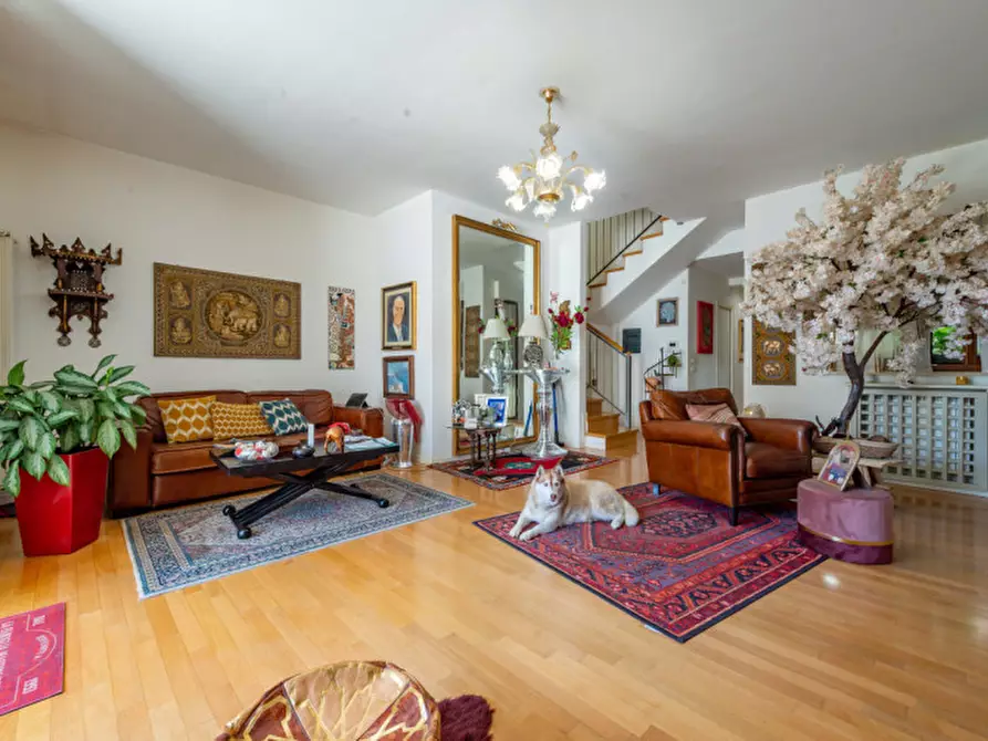 Immagine 3 di Villa in vendita  in Via Carlo Boscarato 10 a Roma