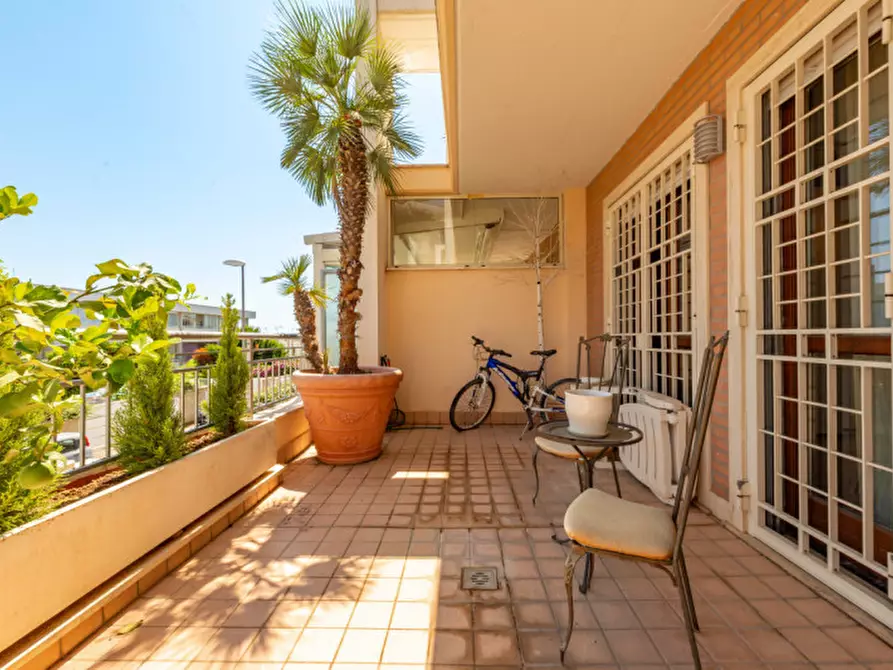 Immagine 22 di Villa in vendita  in Via Carlo Boscarato 10 a Roma