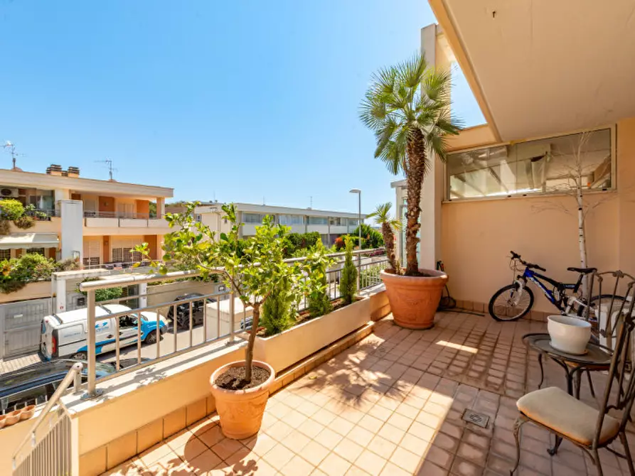 Immagine 23 di Villa in vendita  in Via Carlo Boscarato 10 a Roma