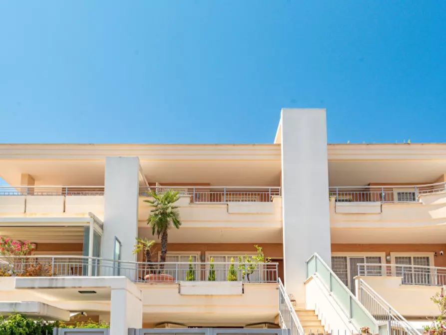 Immagine 36 di Villa in vendita  in Via Carlo Boscarato 10 a Roma