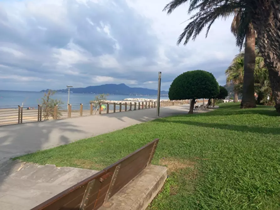 Immagine 10 di Appartamento in vendita  in Via Colonnello Enrico Franceschi a Chiavari