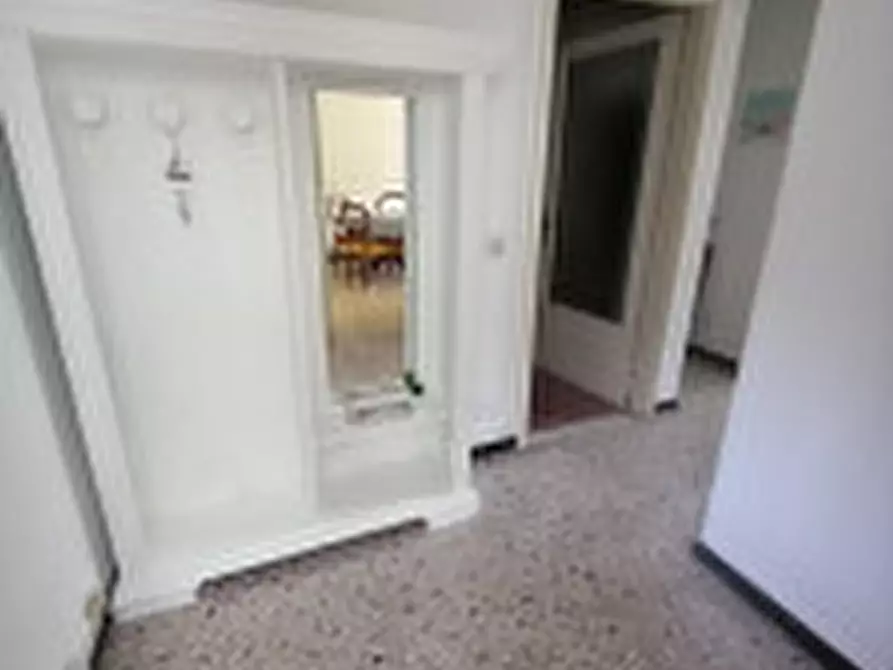 Immagine 15 di Appartamento in vendita  in Via Colonnello Enrico Franceschi a Chiavari