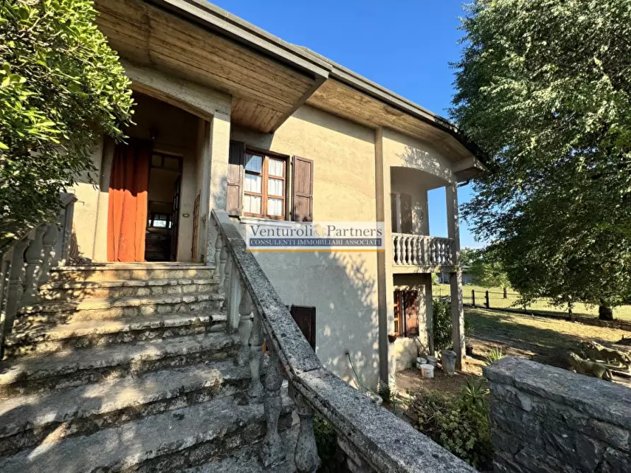 Immagine 1 di Villa in vendita  in Via Dante Alighieri a Bedizzole