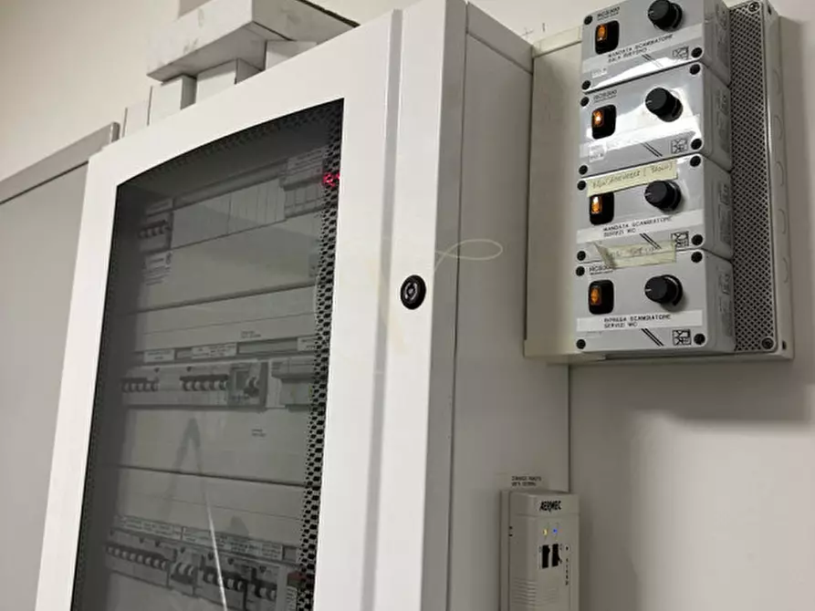 Immagine 19 di Ufficio in vendita  a Padova