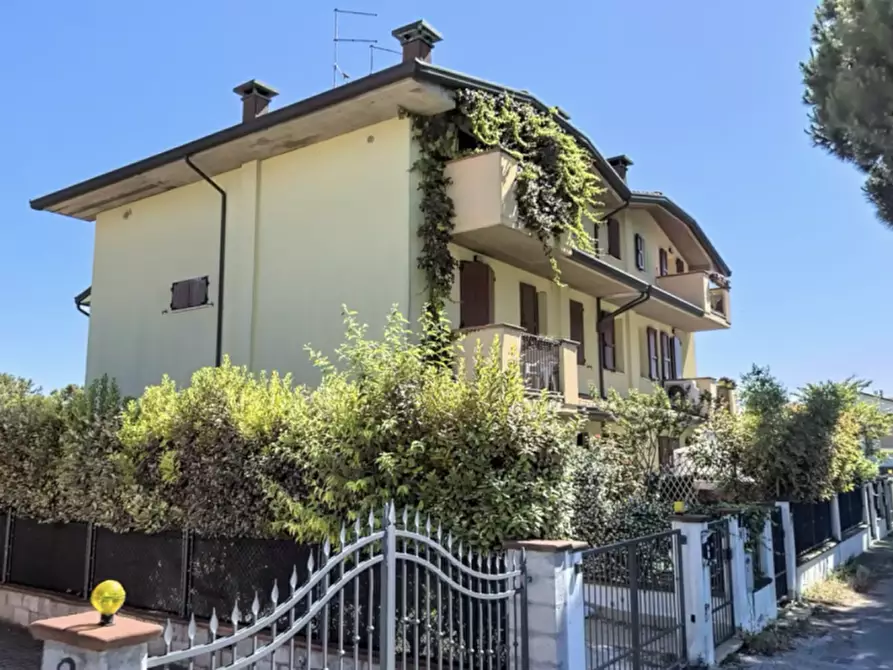 Immagine 1 di Villetta a schiera in vendita  in Via Leone 24 a Cesenatico