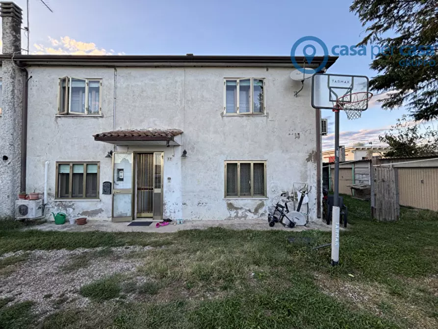 Immagine 12 di Villetta a schiera in vendita  a Rovigo