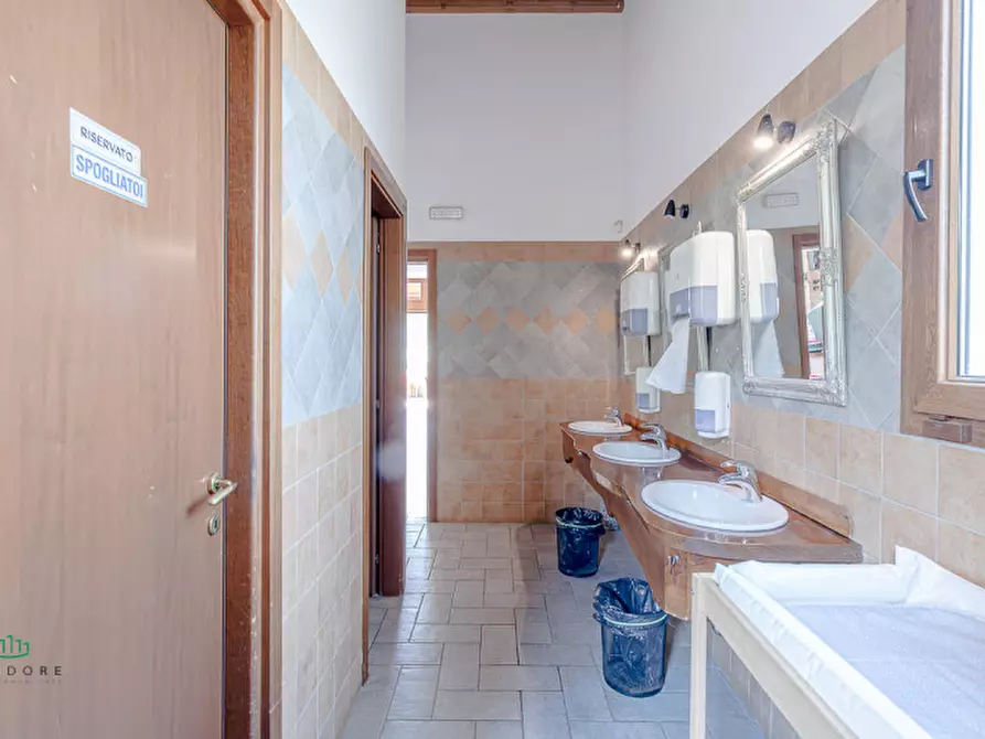 Immagine 23 di Attività commerciale in vendita  in via Monte del Re 20 a Dozza