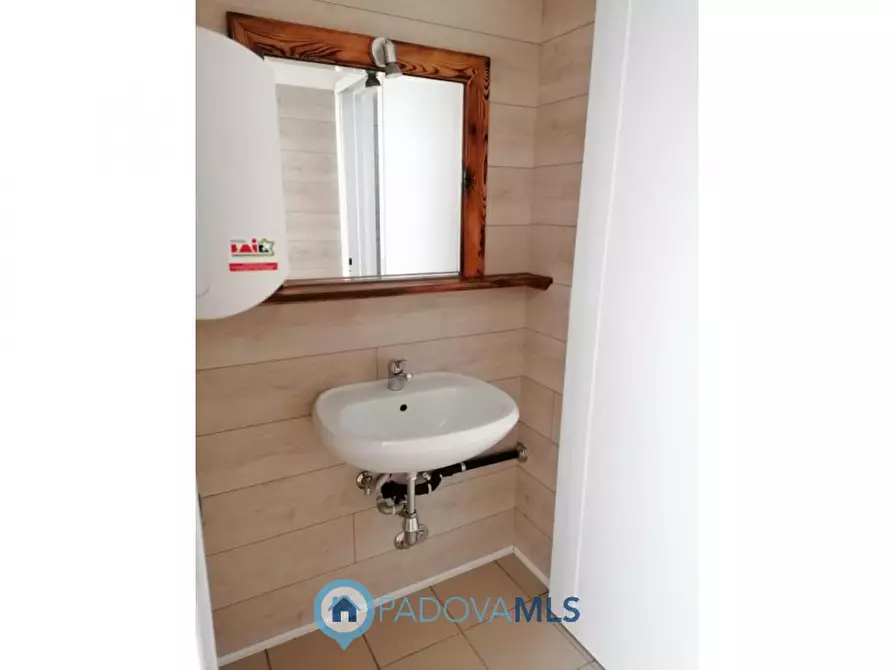 Immagine 6 di Ufficio in affitto  in Via A. Gramsci a Cadoneghe