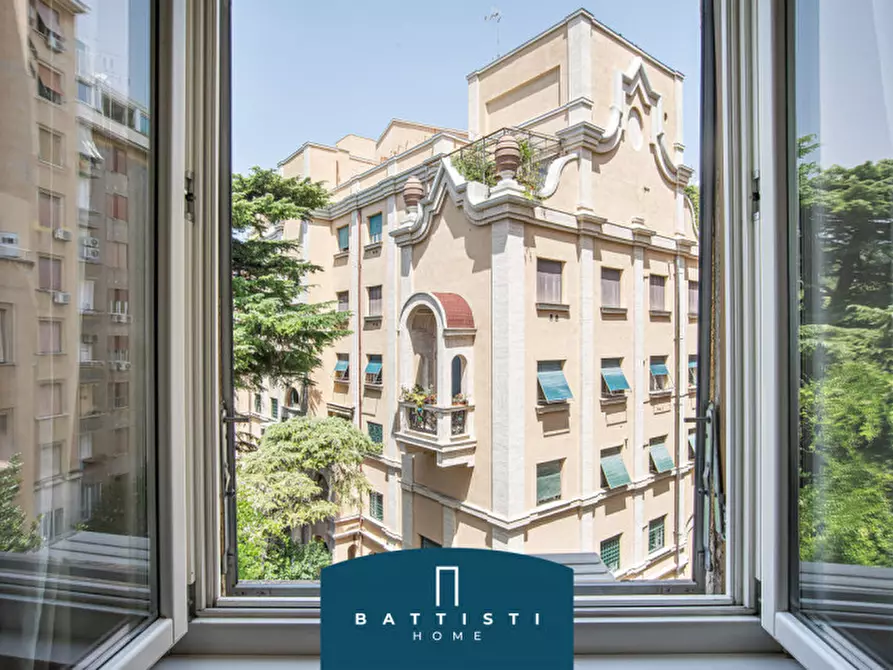 Immagine 5 di Appartamento in vendita  in Via della Giuliana a Roma