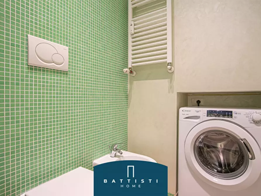 Immagine 21 di Appartamento in vendita  in Via della Giuliana a Roma