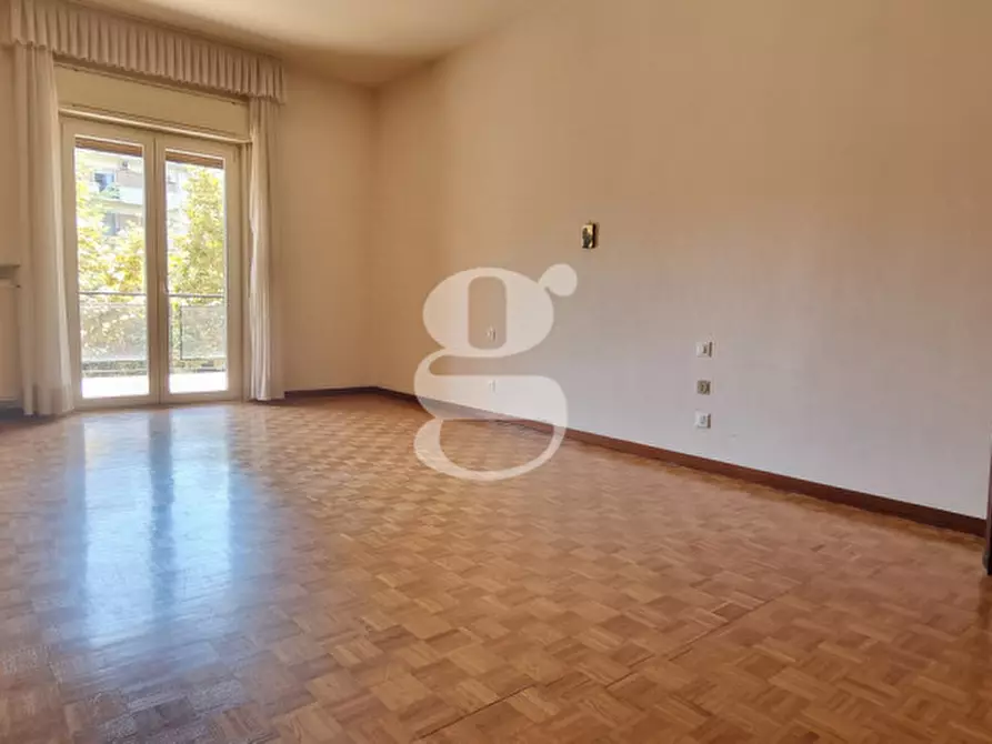 Immagine 3 di Appartamento in vendita  in Piazza Generale Gioacchino Nastasi,N°34 a Milazzo