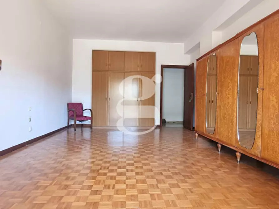 Immagine 4 di Appartamento in vendita  in Piazza Generale Gioacchino Nastasi,N°34 a Milazzo