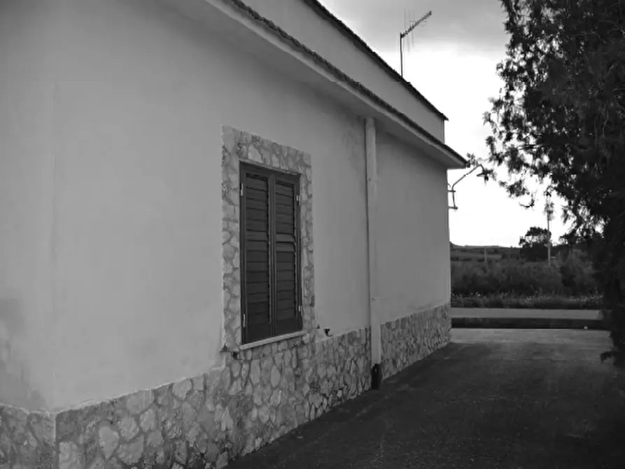 Immagine 3 di Appartamento in vendita  in via Lenzi 33 a Erice