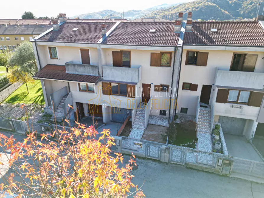 Immagine 1 di Villetta a schiera in vendita  in Via Degli Orti 10 a Schio