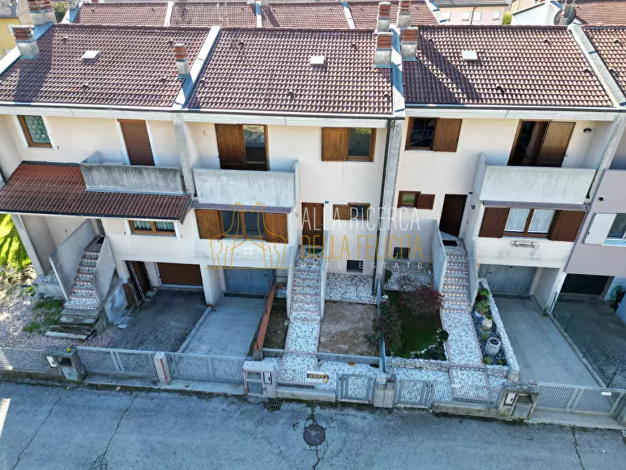 Immagine 2 di Villetta a schiera in vendita  in Via Degli Orti 10 a Schio