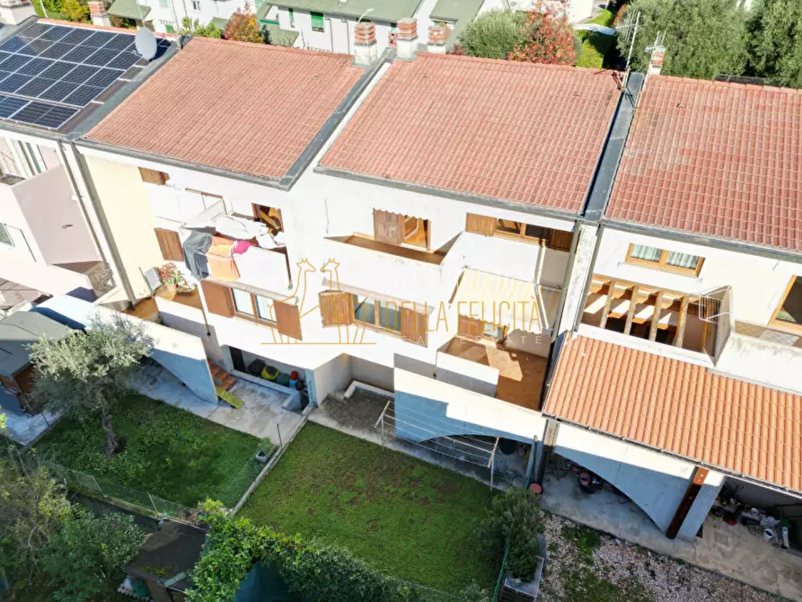 Immagine 23 di Villetta a schiera in vendita  in Via Degli Orti 10 a Schio