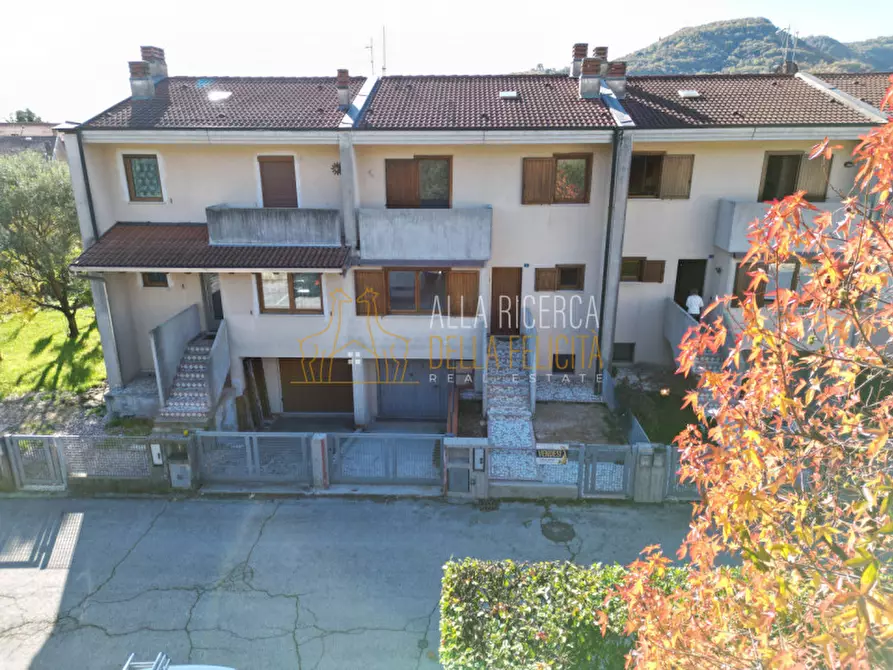 Immagine 24 di Villetta a schiera in vendita  in Via Degli Orti 10 a Schio