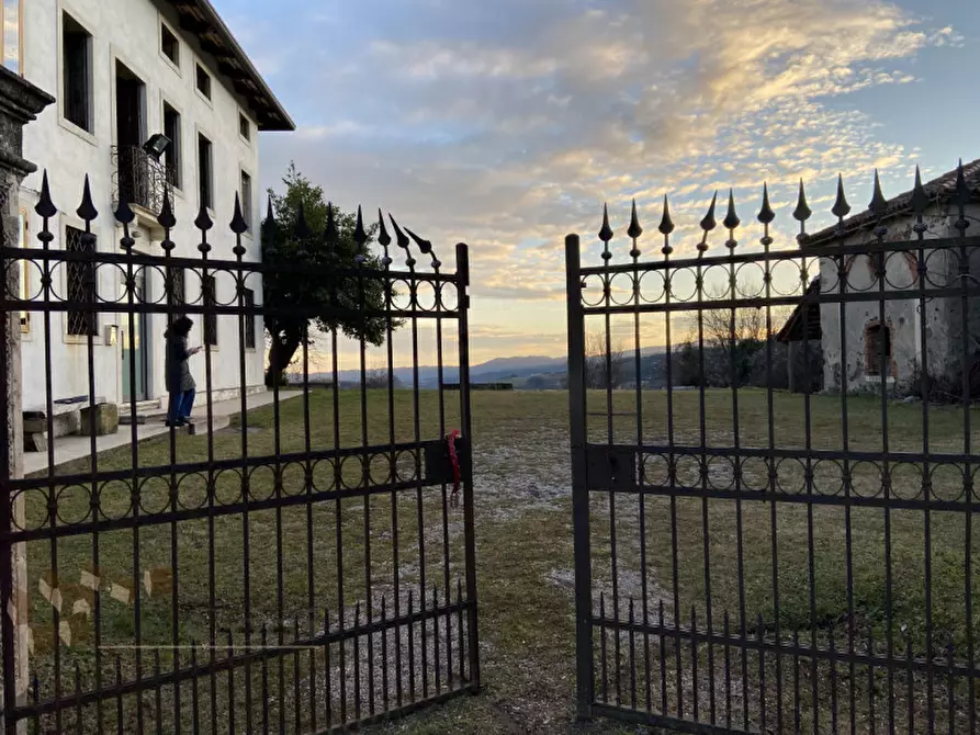 Immagine 4 di Villa in vendita  a Brogliano