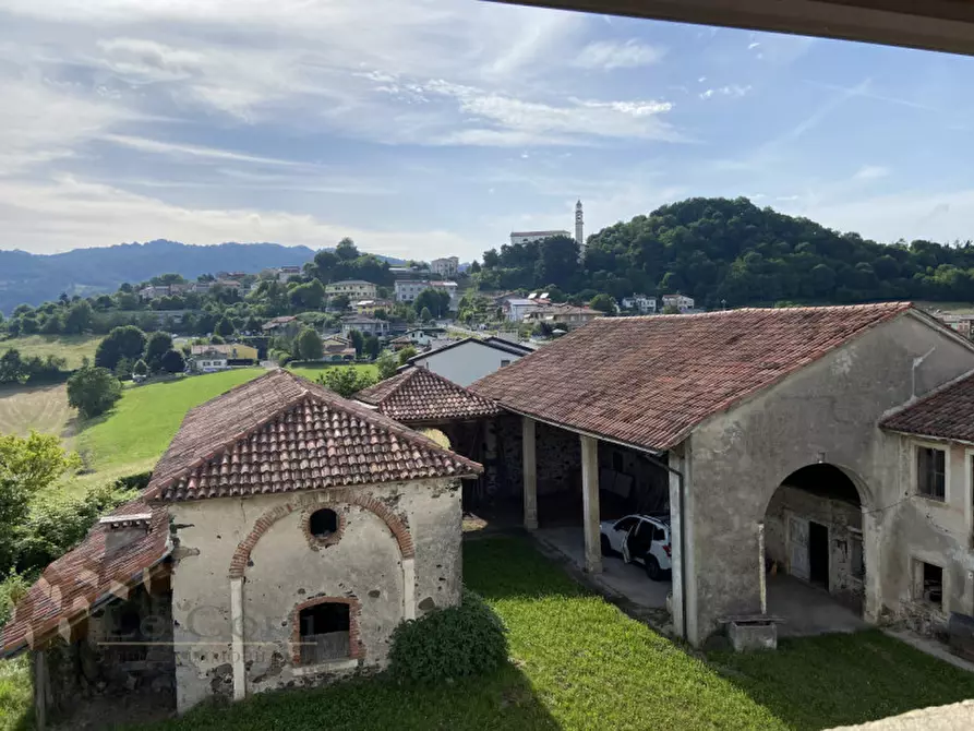 Immagine 6 di Villa in vendita  a Brogliano