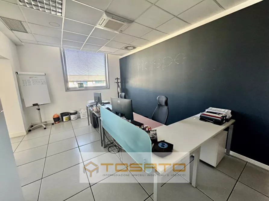 Immagine 7 di Ufficio in affitto  a Zevio