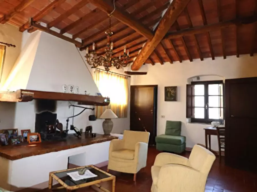 Immagine 9 di Villetta a schiera in vendita  in Levane a Bucine