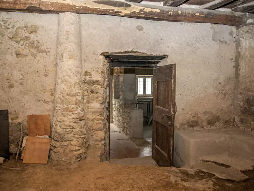 Immagine 16 di Rustico / casale in vendita  a Badia Calavena