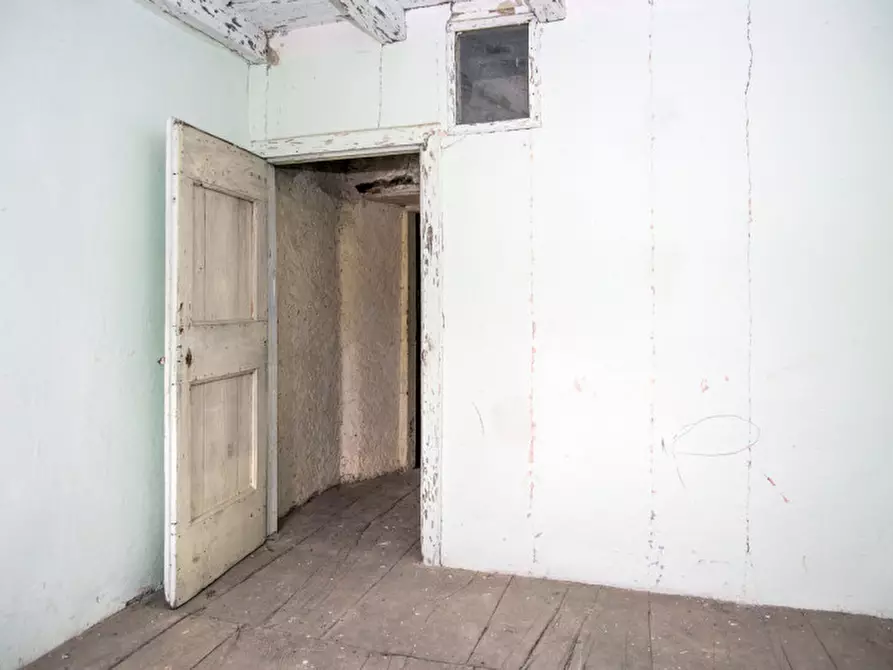 Immagine 20 di Rustico / casale in vendita  a Badia Calavena