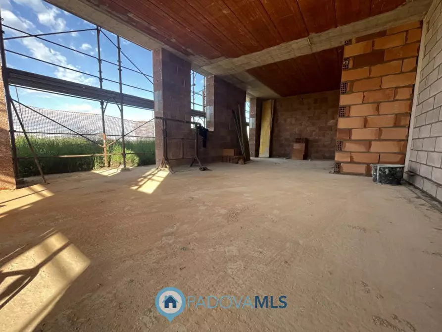 Immagine 11 di Casa quadrifamiliare in vendita  a Rubano