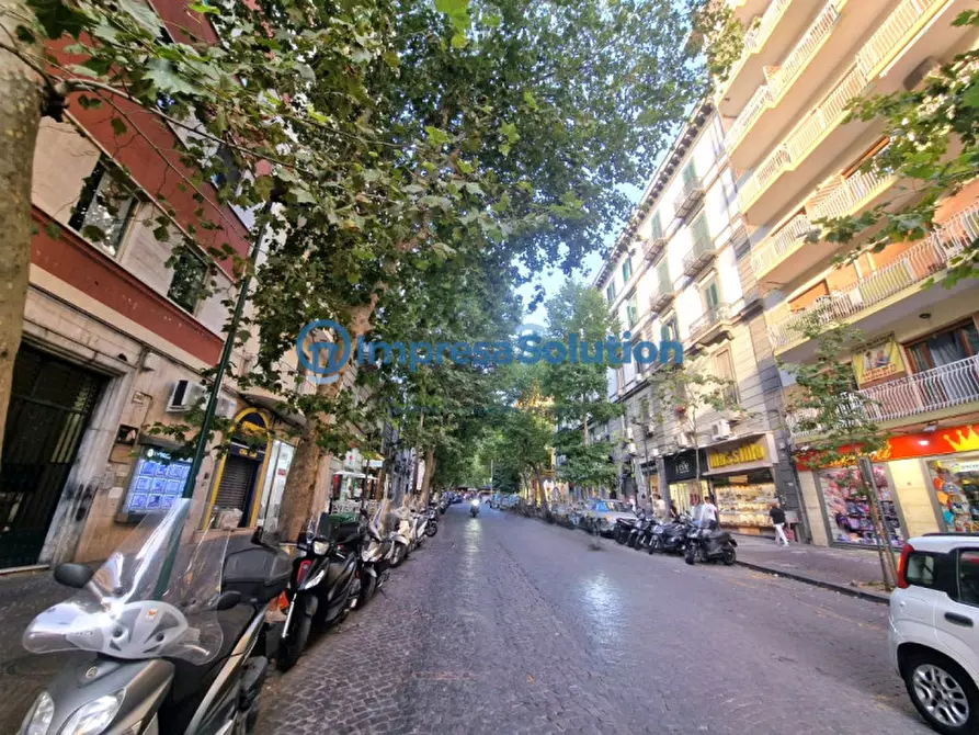 Immagine 3 di Negozio in affitto  in Via Alessandro Scarlatti a Napoli