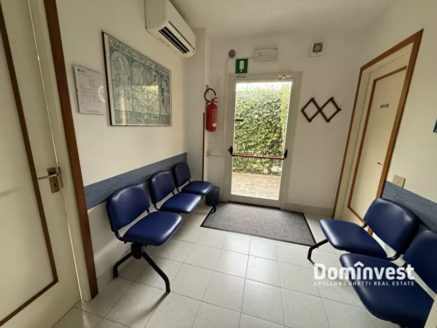 Immagine 6 di Ufficio in vendita  in Via delle Magnolie a Montalto Di Castro
