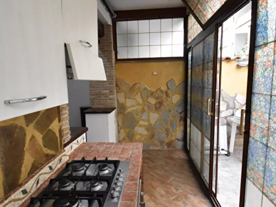 Immagine 9 di Appartamento in vendita  in Via Costanzo Casana a Roma