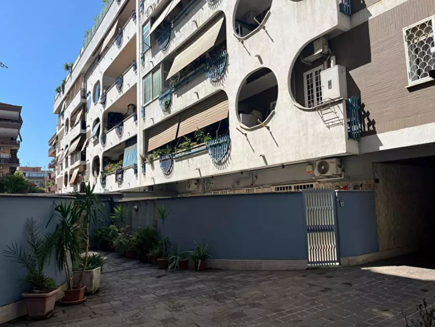 Immagine 32 di Appartamento in vendita  in Via Costanzo Casana a Roma