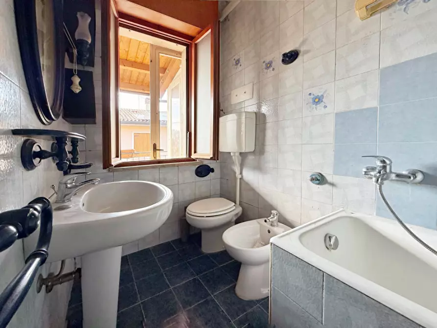 Immagine 7 di Casa bifamiliare in vendita  in via cesare lombroso 1 a San Giovanni Lupatoto