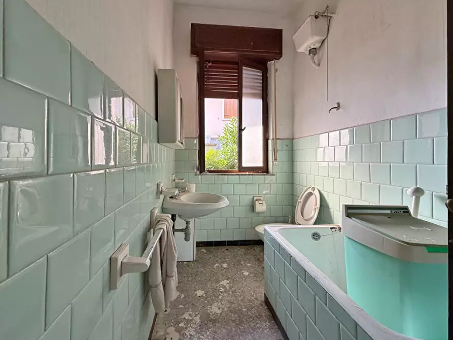 Immagine 15 di Casa bifamiliare in vendita  in via cesare lombroso 1 a San Giovanni Lupatoto