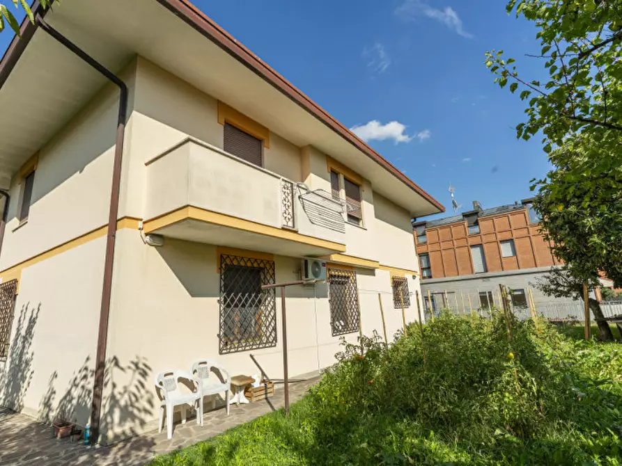 Immagine 3 di Casa indipendente in vendita  in via San Pio X, 34 a Abano Terme