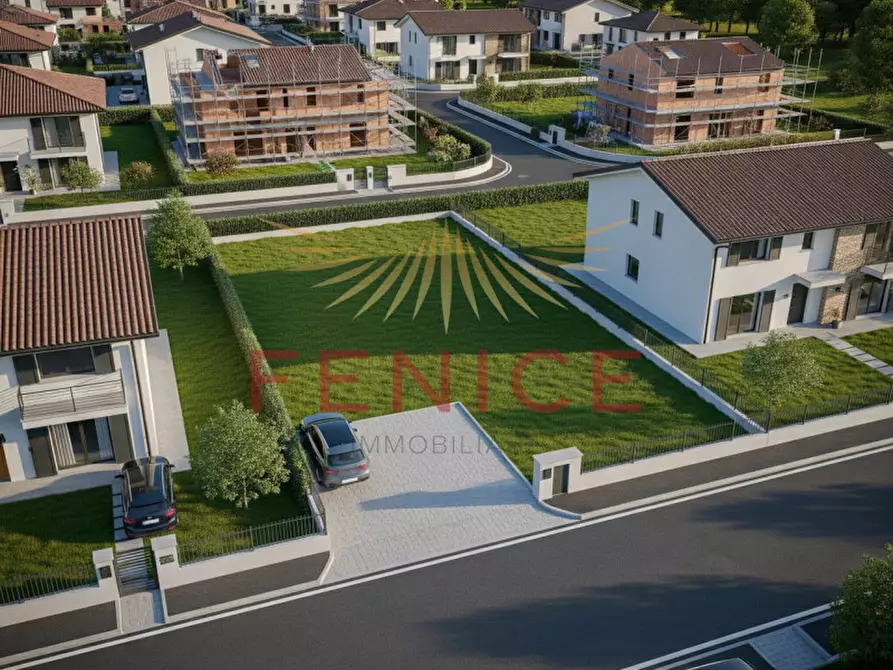 Immagine 4 di Terreno in vendita  in via feratine a Montebelluna