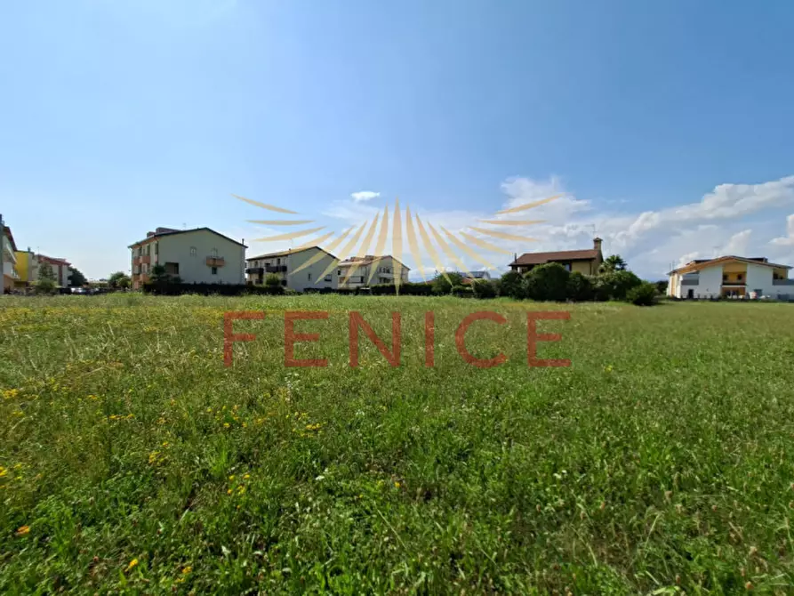 Immagine 6 di Terreno in vendita  in via feratine a Montebelluna