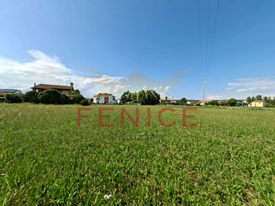 Immagine 11 di Terreno in vendita  in via feratine a Montebelluna