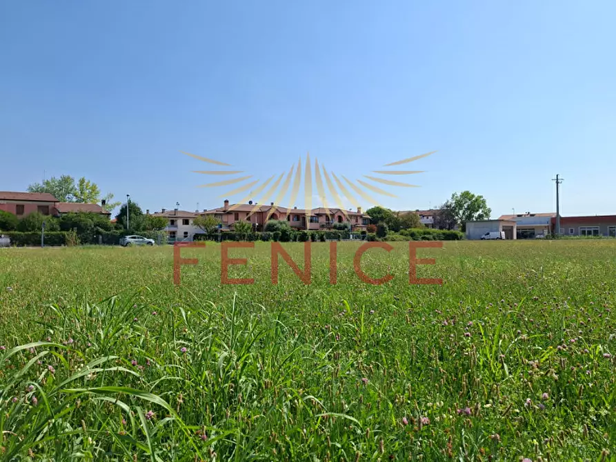 Immagine 15 di Terreno in vendita  in via feratine a Montebelluna